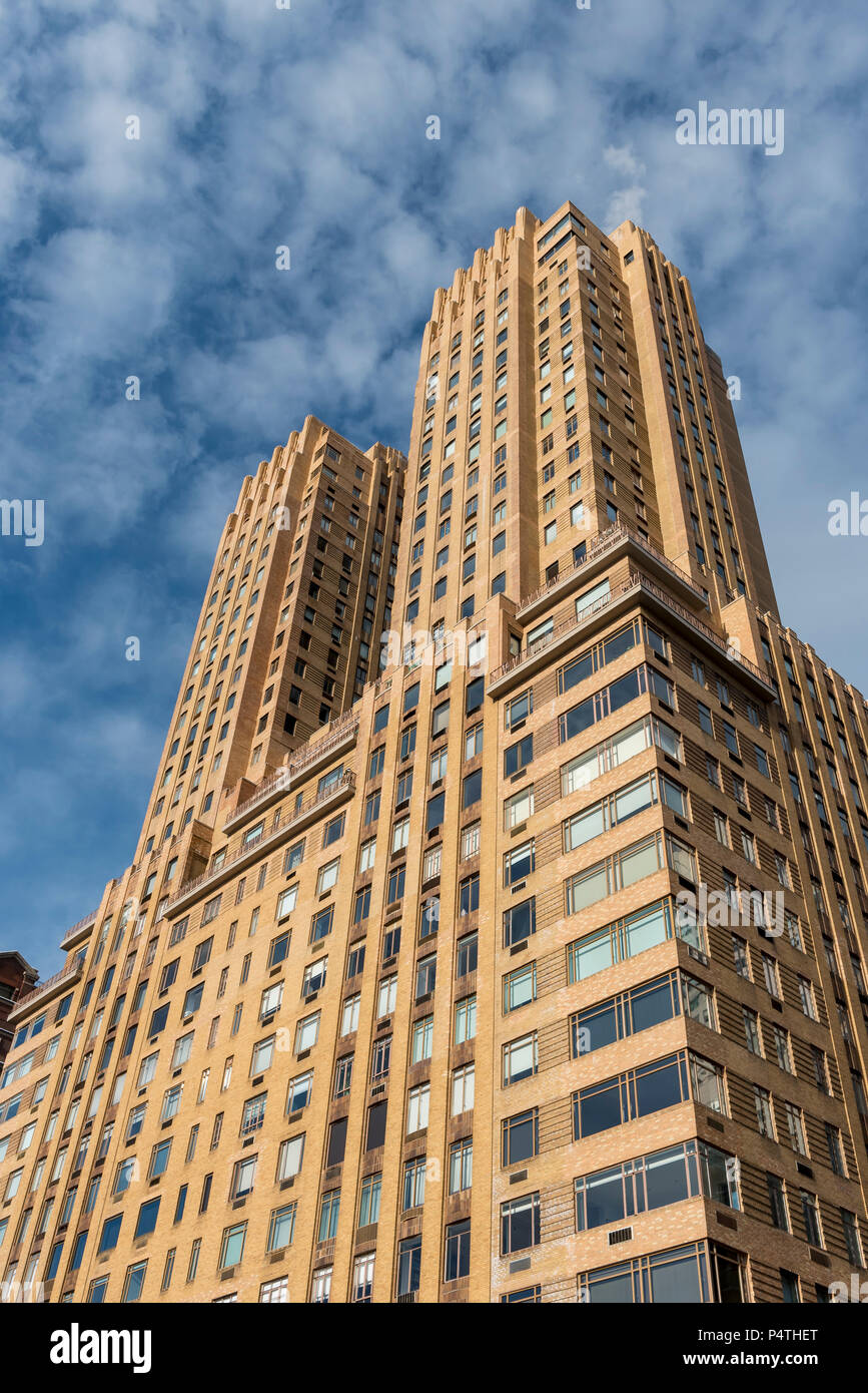 Majestätische Gebäude mit 115 Central Park West, New York City, USA Stockfoto