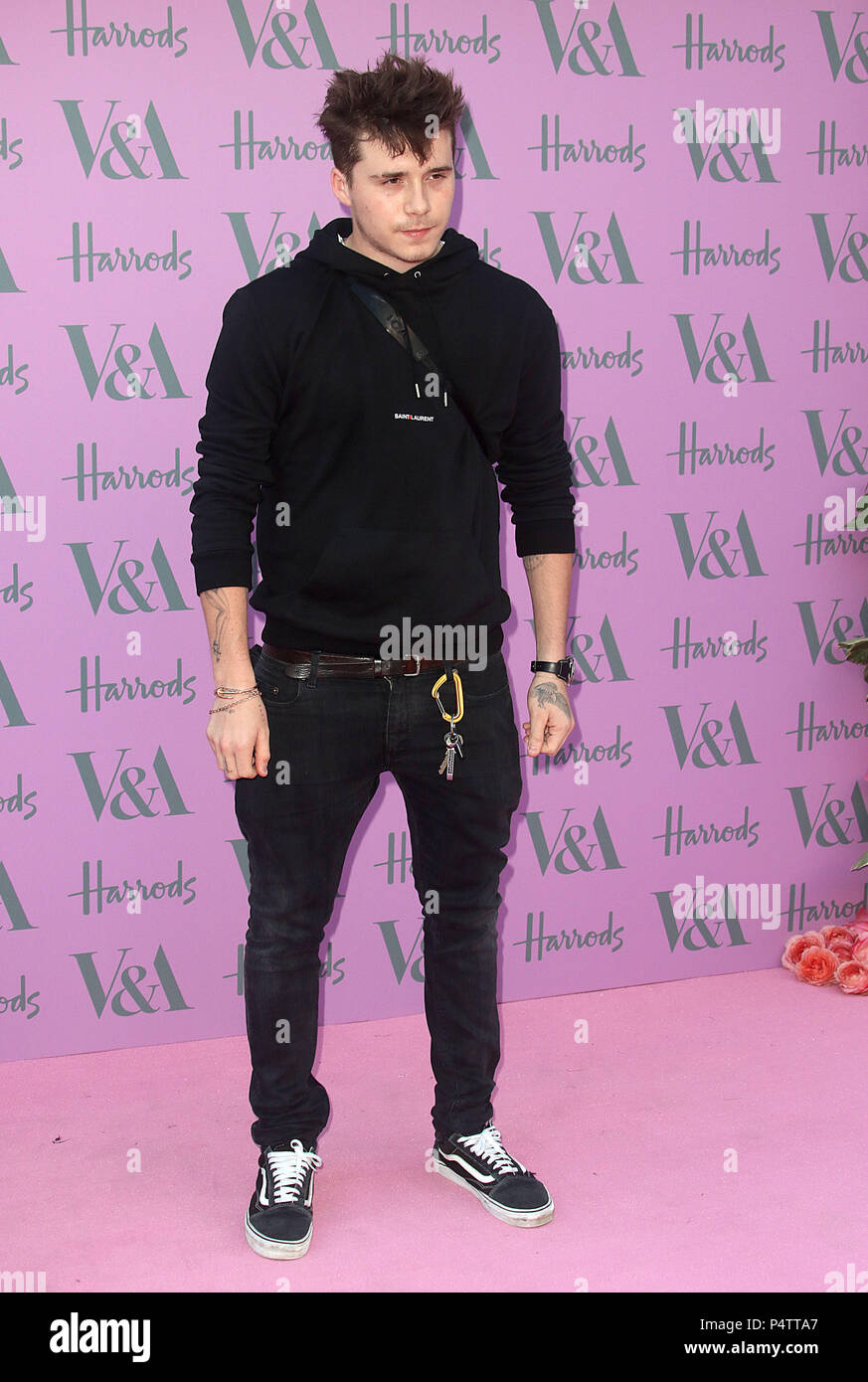 Brooklyn Beckham Stockfotos Und Bilder Kaufen Alamy