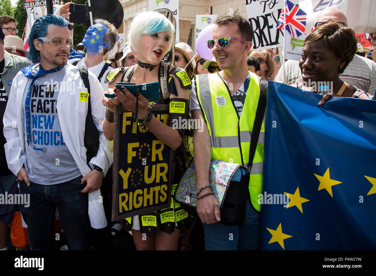 London, Großbritannien. 23. Juni 2018. Anti-Brexit März und Sammlung für einen Menschen in Central London. Stockfoto