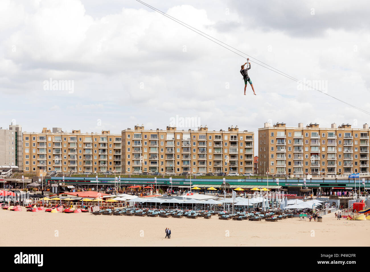Scheveningen, Niederlande, Seilbahn an der Strandpromenade in Scheveningen Stockfoto