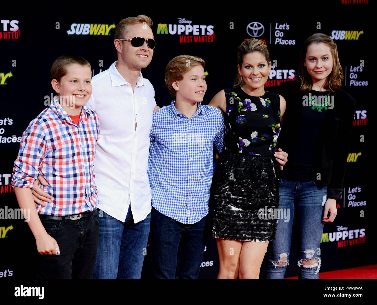 Candace CameronBure und Familie bei der Ankunft im Muppets Most Wanted