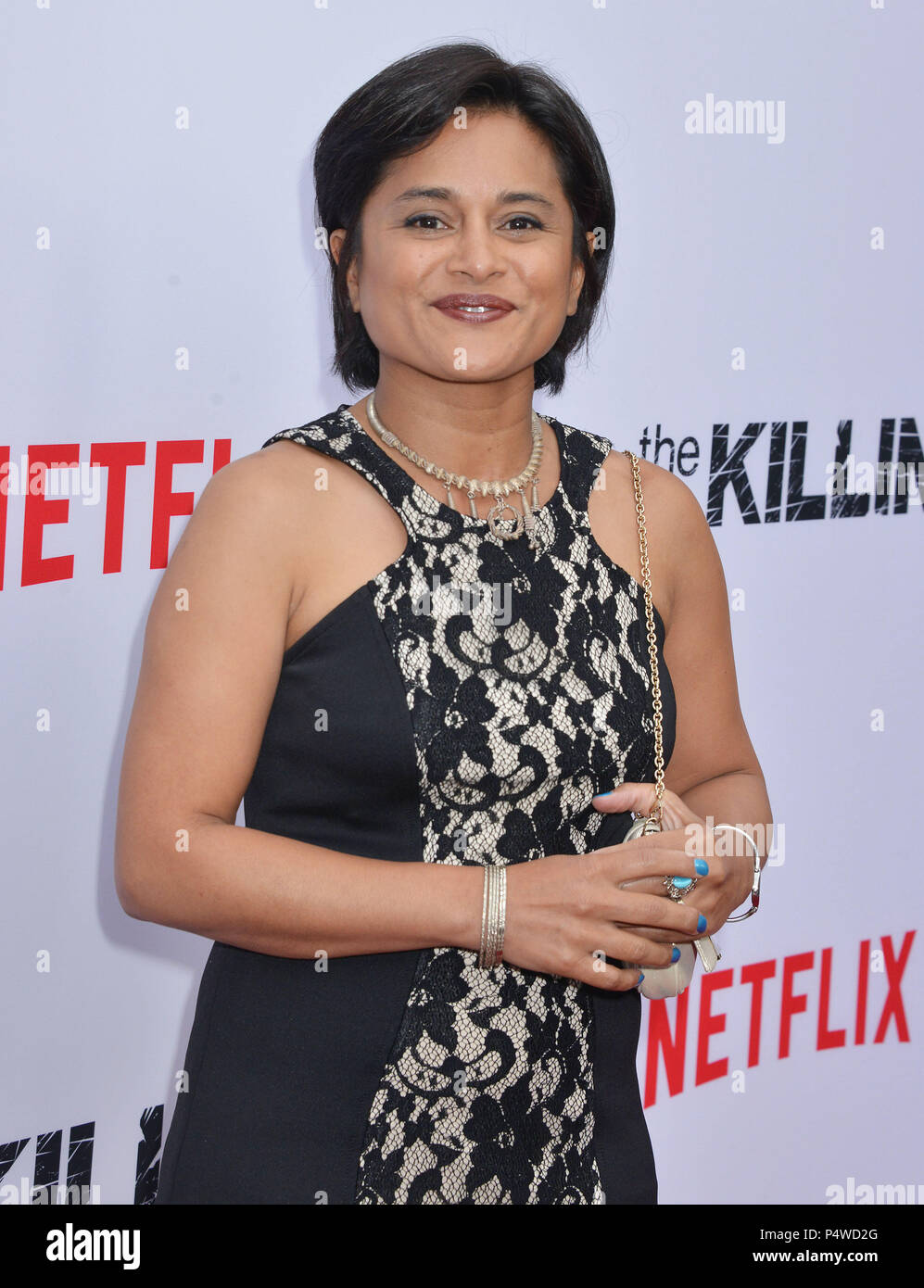 Veena Sud-Exec. Produzent, Schöpfer der Ankunft im Töten Premiere Arclight Theater in Los Angeles. Veena Sud-Exec. Produzent, Schöpfer 103 - - - - - - - - - - - - - Red Carpet Event, Vertikal, USA, Filmindustrie, Prominente, Fotografie, Bestof, Kunst, Kultur und Unterhaltung, Topix Prominente Fashion/Vertikal, Besten, Event in Hollywood Leben - Kalifornien, Roter Teppich und backstage, USA, Film, Stars, Film Stars, TV Stars, Musik, Promis, Fotografie, Bestof, Kunst, Kultur und Unterhaltung, Topix, drei Viertel, vertikal, eine Person aus dem Jahr 2014, Stockfoto