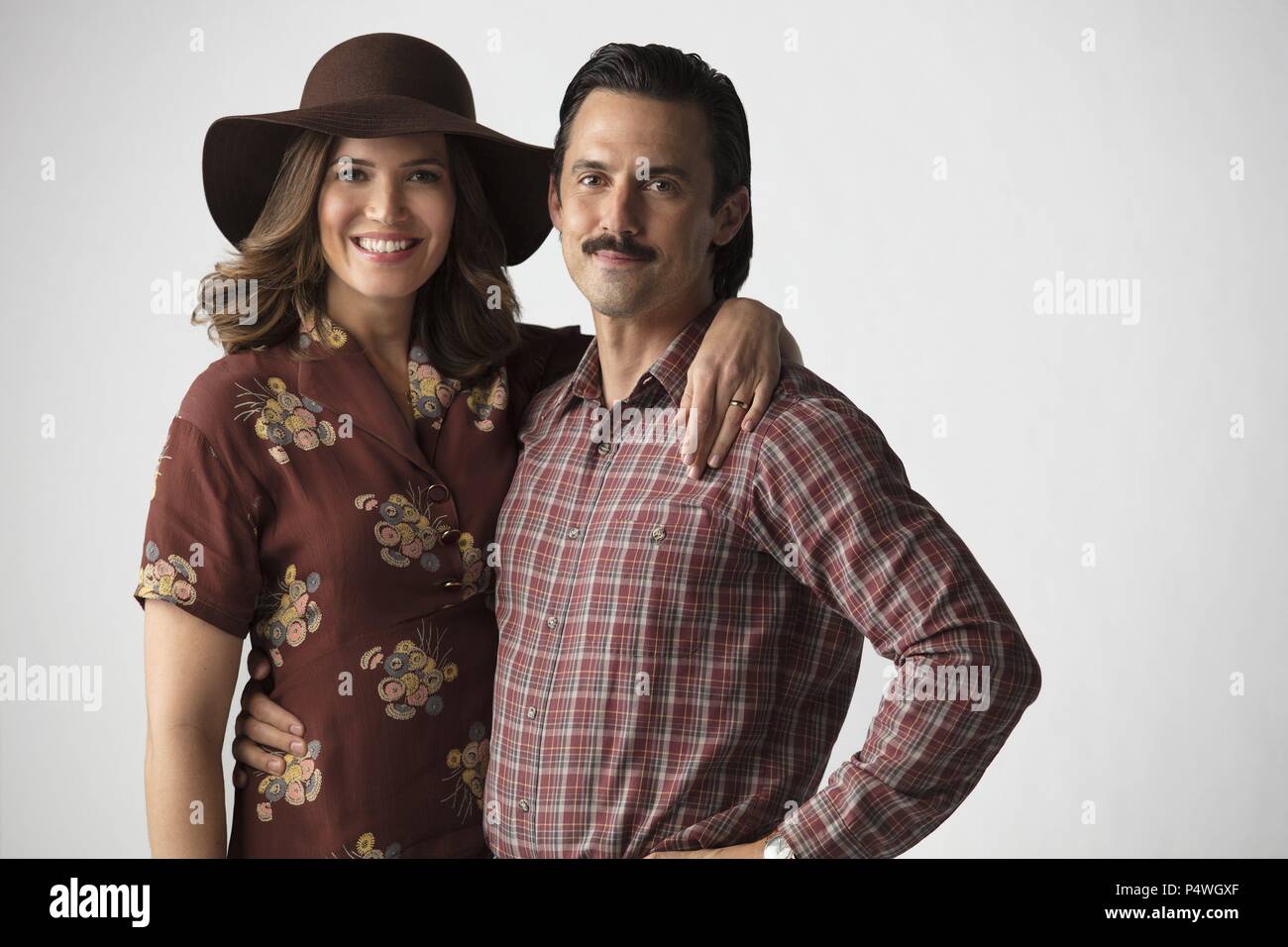 Original Film Titel: UNTER UNS. Englischer Titel: UNTER UNS. Regisseur: DAN FOGELMAN; GLENN FICARRA; John REQUA. Jahr: 2016. Stars: MANDY MOORE; Milo Ventimiglia. Quelle: 20th Century Fox TV/Album Stockfoto