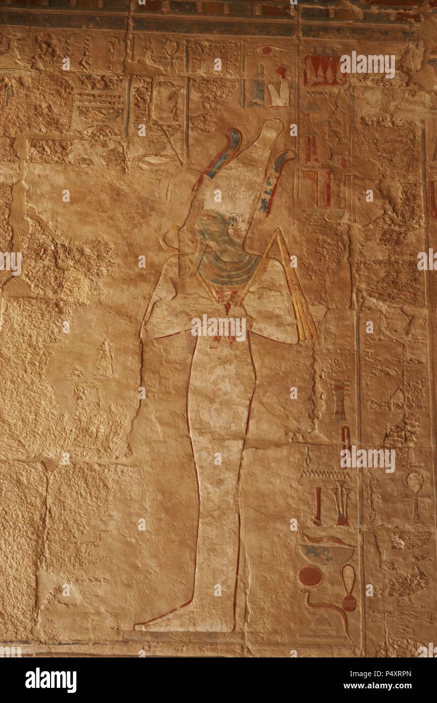 Polychrome Relief des Osiris, der Gott der Alterlife. Tempel der Hatschepsut. Neuen Reich. Achtzehnten Dynastie. Ägypten. Stockfoto