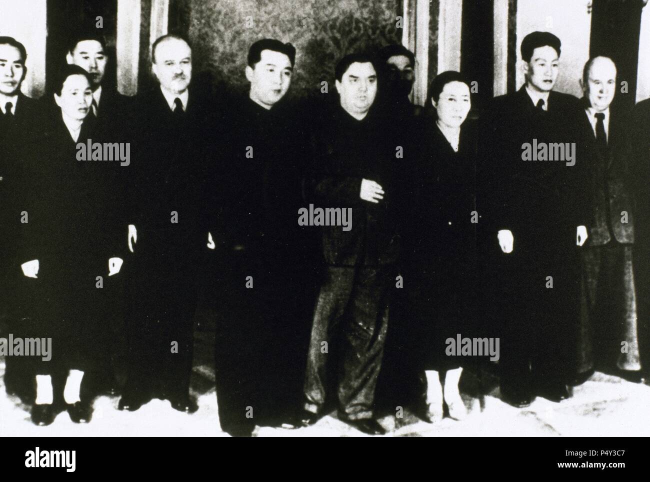 Nordkoreanischen Handel Delegation (30. September 1958) in Moskau. In der Mitte, Malenkov (1902-1988), Molotov (1890-1988) und Chruschtschow (1844-1971). Stockfoto