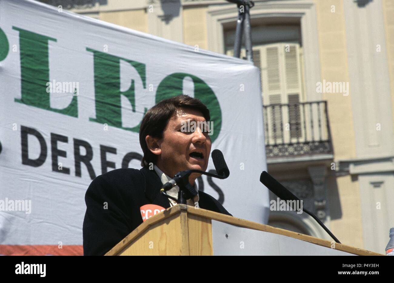 ANTONIO GUTIERREZ. Sindicalista Español. Secretario General de Comisiones Obreras. S. XX. Gutiérrez Durante un mitin en Madrid con Motivo de la celebració del 1º de Mayo. España. Stockfoto