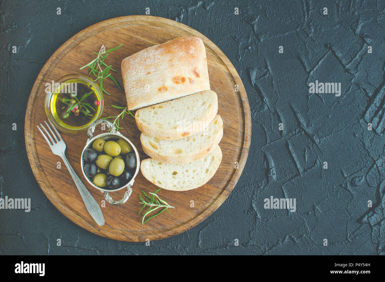 Mediterrane snacks -Fotos und -Bildmaterial in hoher Auflösung – Alamy