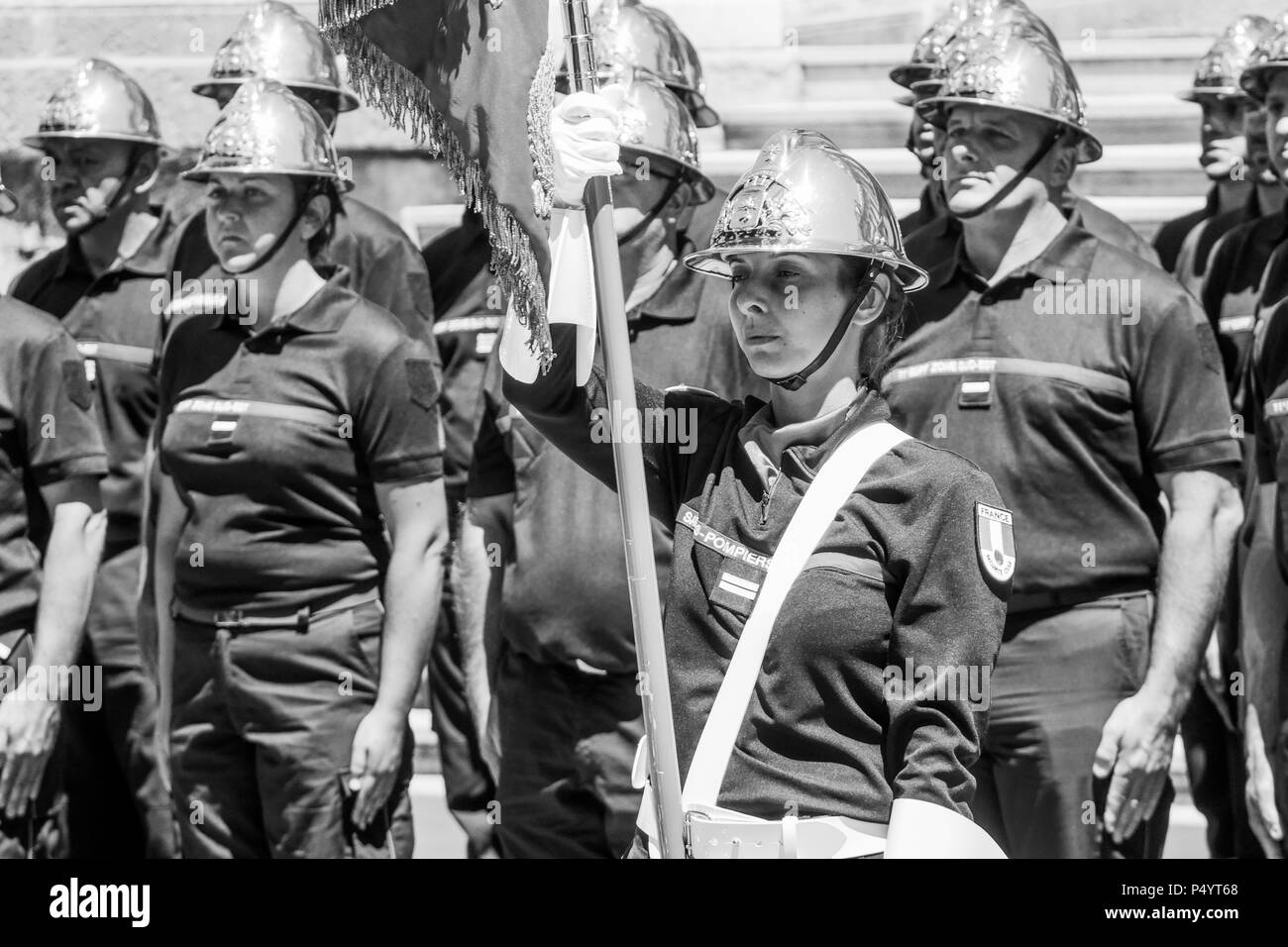 Feuerwehrmänner aus dem 11 Batalion der Französischen Kämpfer werden verunreinigt in Paris anlässlich des 14. Juli, Parade, Lyon, Frankreich Stockfoto
