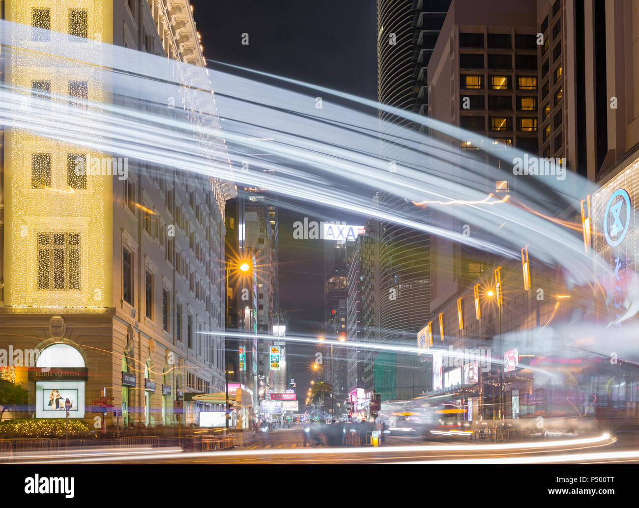 China, Hong Kong, Tsim Sha Tsui, der Nathan Road in der Nacht, leichte Wanderwege Stockfoto