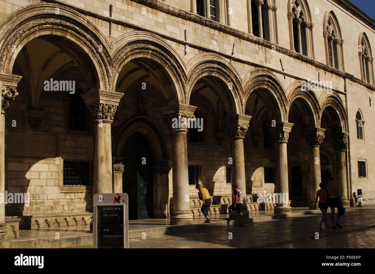 Kroatien. Dubrovnik. Rektorenpalast. 15. Jahrhundert. Fassade. Stockfoto