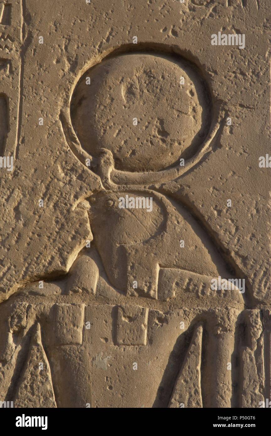 Relief mit der Darstellung der Gott Ra. Ramesseum. 13. Jahrhundert. 19 Dynastie. Neuen Reich. Nekropole von Theben. Tal der Könige. Ägypten. Stockfoto