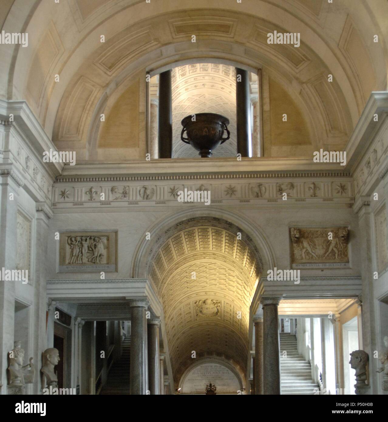 Pio-Clementino Museum. Innenansicht. Vatikanischen Museen. Vatikan-Stadt. Stockfoto