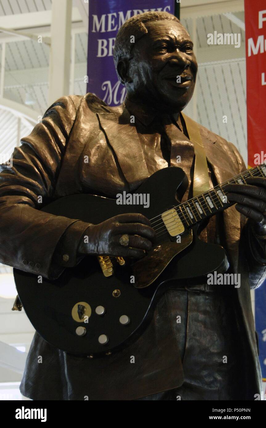 B.B. König (Riley B.King). Geboren 1925. Amerikanische Blues Musiker, singuer und Gitarrist. Statue. Memphis Besucherzentrum. Zustand von Tennessee. USA. Stockfoto
