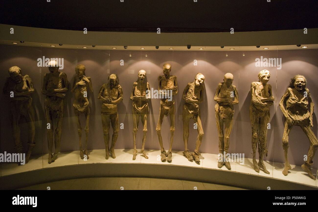 MUSEO DE LAS MOMIAS. Alberga una colección de momias exhumadas entre mediados Del Siglo XIX y el Siglo XX. Vista del Interior. GUANAJUATO. Estado de Guanajuato. México. Stockfoto