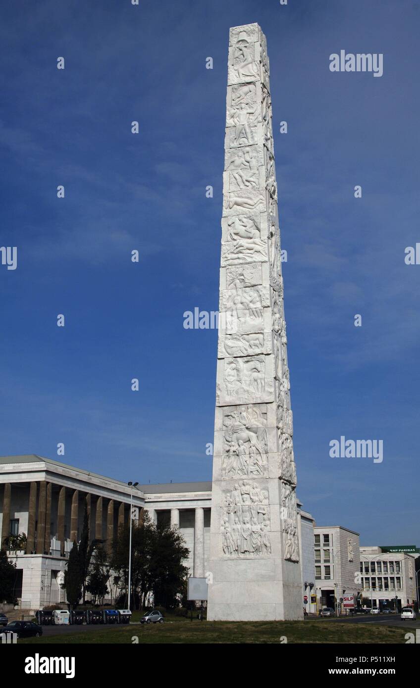 Italien. Rom. Obelisk zu Guglielmo Marconi (1874-1937), 1959 Für die Olympischen Spiele 1960 gebaut. Von Arturo Dazzi (.) . Bezirk EUR. Stockfoto