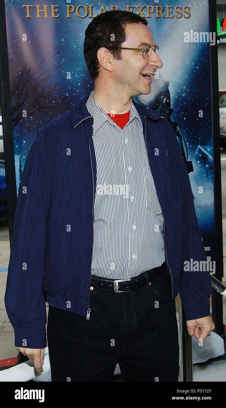 Eddie Deezen Ankunft auf dem Polar Express Premiere auf dem Grauman Chinese Theatre in Los Angeles. 11.07.2004. DeezenEddie037 Red Carpet Event, Vertikal, USA, Filmindustrie, Prominente, Fotografie, Bestof, Kunst, Kultur und Unterhaltung, Topix Prominente Fashion/Vertikal, Besten, Event in Hollywood Leben - Kalifornien, Roter Teppich und backstage, USA, Film, Stars, Film Stars, TV Stars, Musik, Promis, Fotografie, Bestof, Kunst, Kultur und Unterhaltung, Topix, vertikal, eine Person, die aus den Jahren 2003 bis 2005, Anfrage tsuni@Gamma-USA.com - drei Viertel Stockfoto