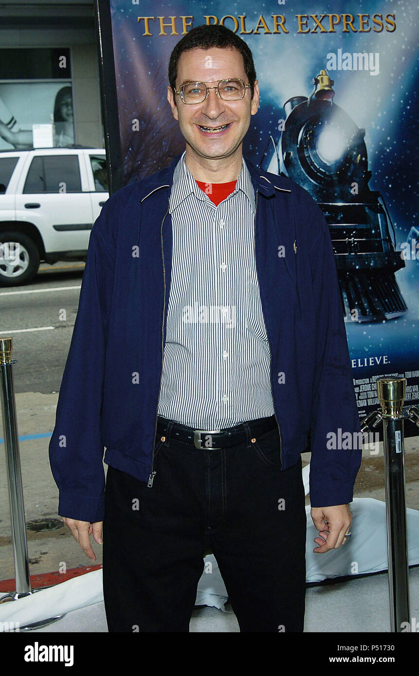 Eddie Deezen Ankunft auf dem Polar Express Premiere auf dem Grauman Chinese Theatre in Los Angeles. 11.07.2004. DeezenEddie038 Red Carpet Event, Vertikal, USA, Filmindustrie, Prominente, Fotografie, Bestof, Kunst, Kultur und Unterhaltung, Topix Prominente Fashion/Vertikal, Besten, Event in Hollywood Leben - Kalifornien, Roter Teppich und backstage, USA, Film, Stars, Film Stars, TV Stars, Musik, Promis, Fotografie, Bestof, Kunst, Kultur und Unterhaltung, Topix, vertikal, eine Person, die aus den Jahren 2003 bis 2005, Anfrage tsuni@Gamma-USA.com - drei Viertel Stockfoto