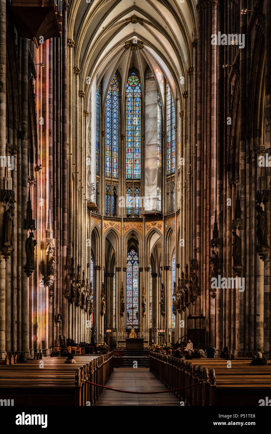 Interior Gothic Cologne Cathedral Germany Stockfotos