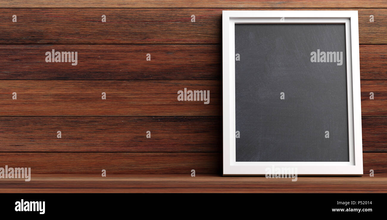 Blackboard Menü Konzept. Blank Board mit Rahmen auf einer hölzernen Wand Hintergrund, Kopieren, 3D-Darstellung. Stockfoto