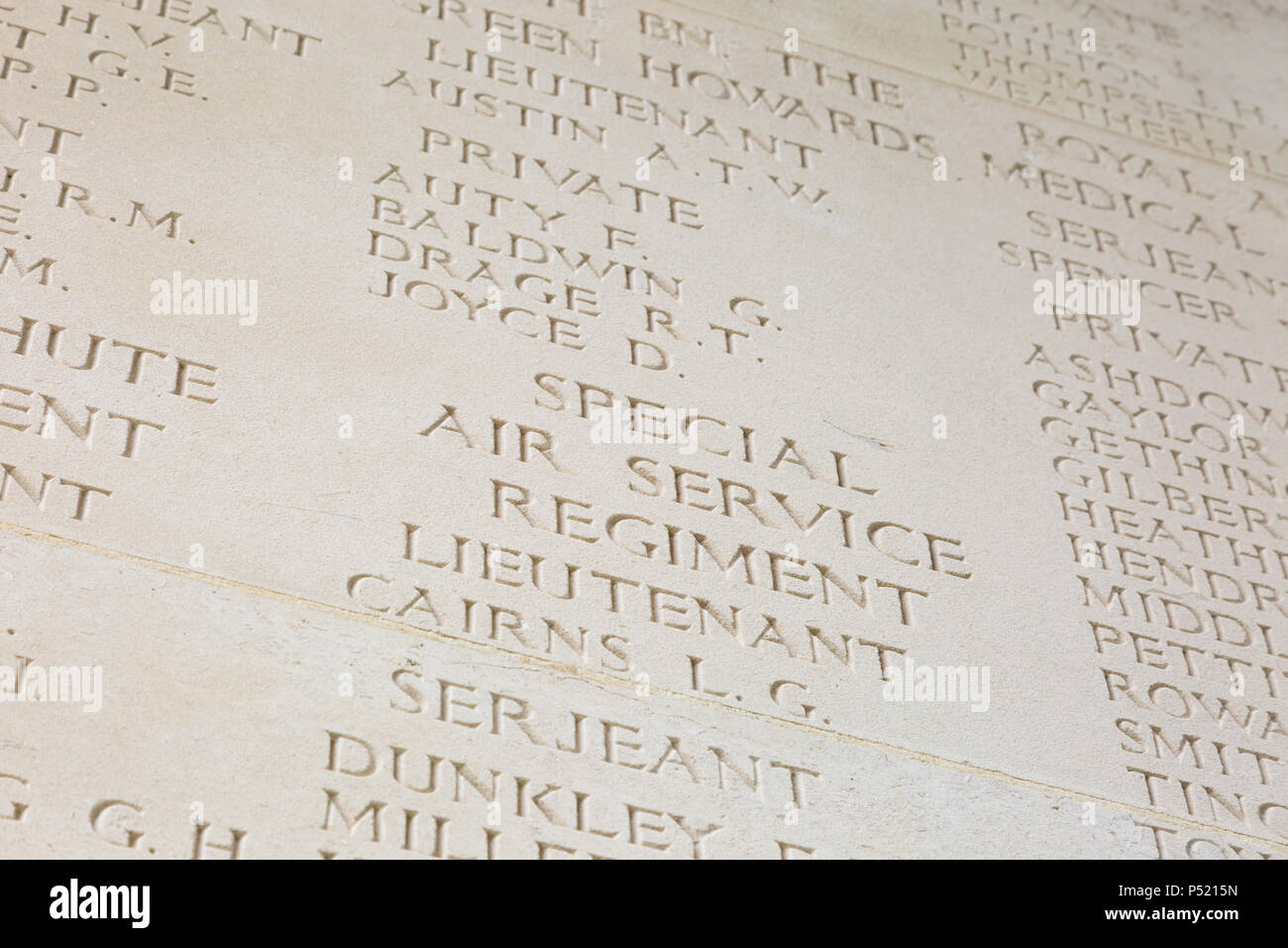 Krieg grab Namen der gefallenen Soldaten aus dem Zweiten Weltkrieg, einschließlich der SAS Special Air Service, Ypern Stockfoto