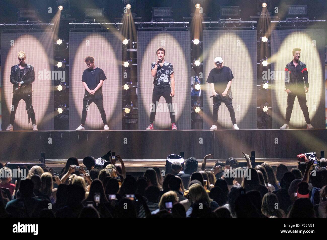 Rosemont, Illinois, USA. 23. Juni 2018. CORBYN BESSON, ZACH HERRON, Jona MARAIS, JACK AVERY und DANIEL SEAVEY, warum nicht wir während der B 96 Sommer Bash an der Allstate Arena in Rosemont, Illinois Credit: Daniel DeSlover/ZUMA Draht/Alamy leben Nachrichten Stockfoto