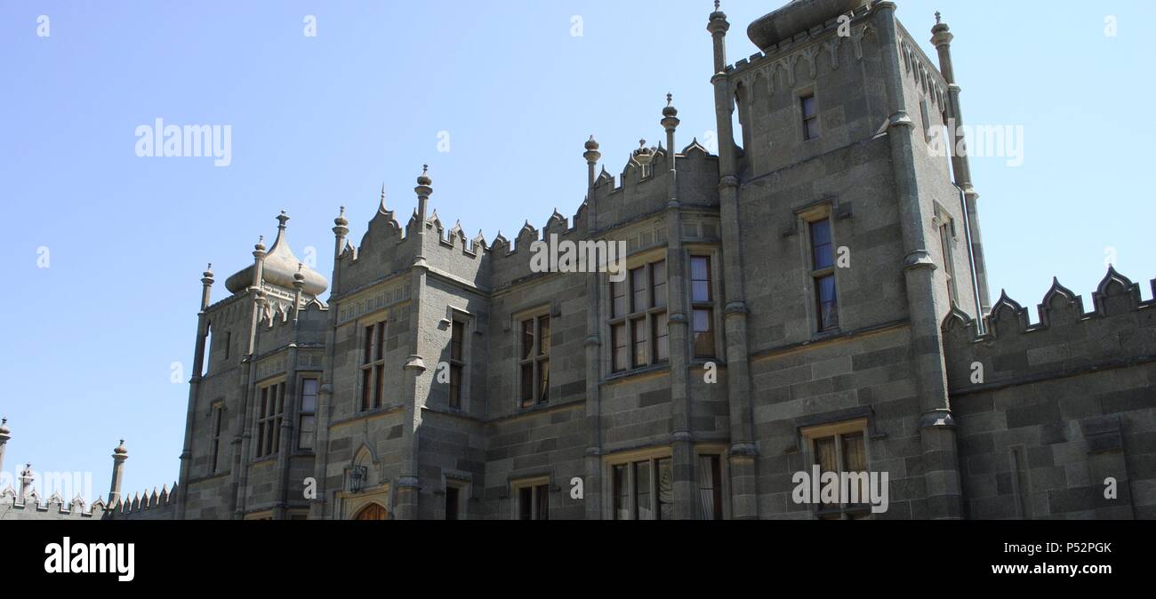 In der Ukraine. Die autonome Republik Krim. Vorontsov Palace. 1828 bis 1848 erbaut vom englischen Architekten Edward Blore (1787-1879) als Sommerresidenz des Prinzen Michail Woronzow Semyonovich. Nordfassade. Um Evpatoria. Stockfoto