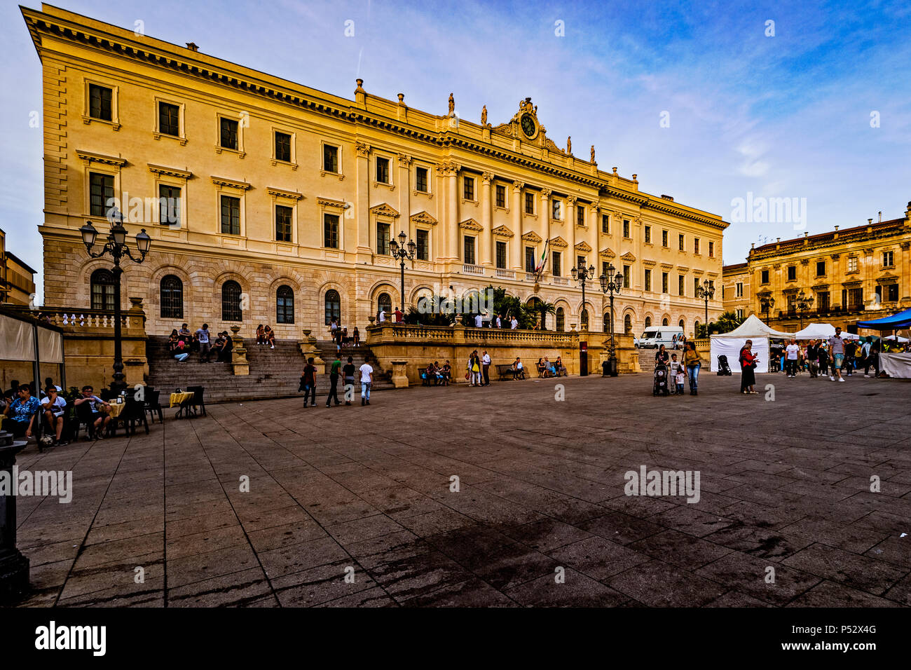 Italien Sardinien Sassari Piazza D'Italia - sciuti Palace jetzt Palazzo della Provincia Stockfoto