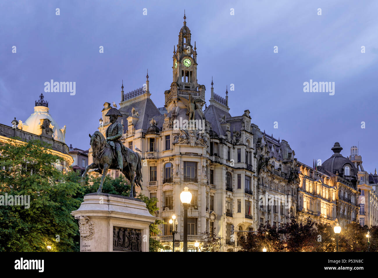 Reiterstandbild von König Peter IV., den Befreier auf Liberty Square in Porto, Portugal Stockfoto