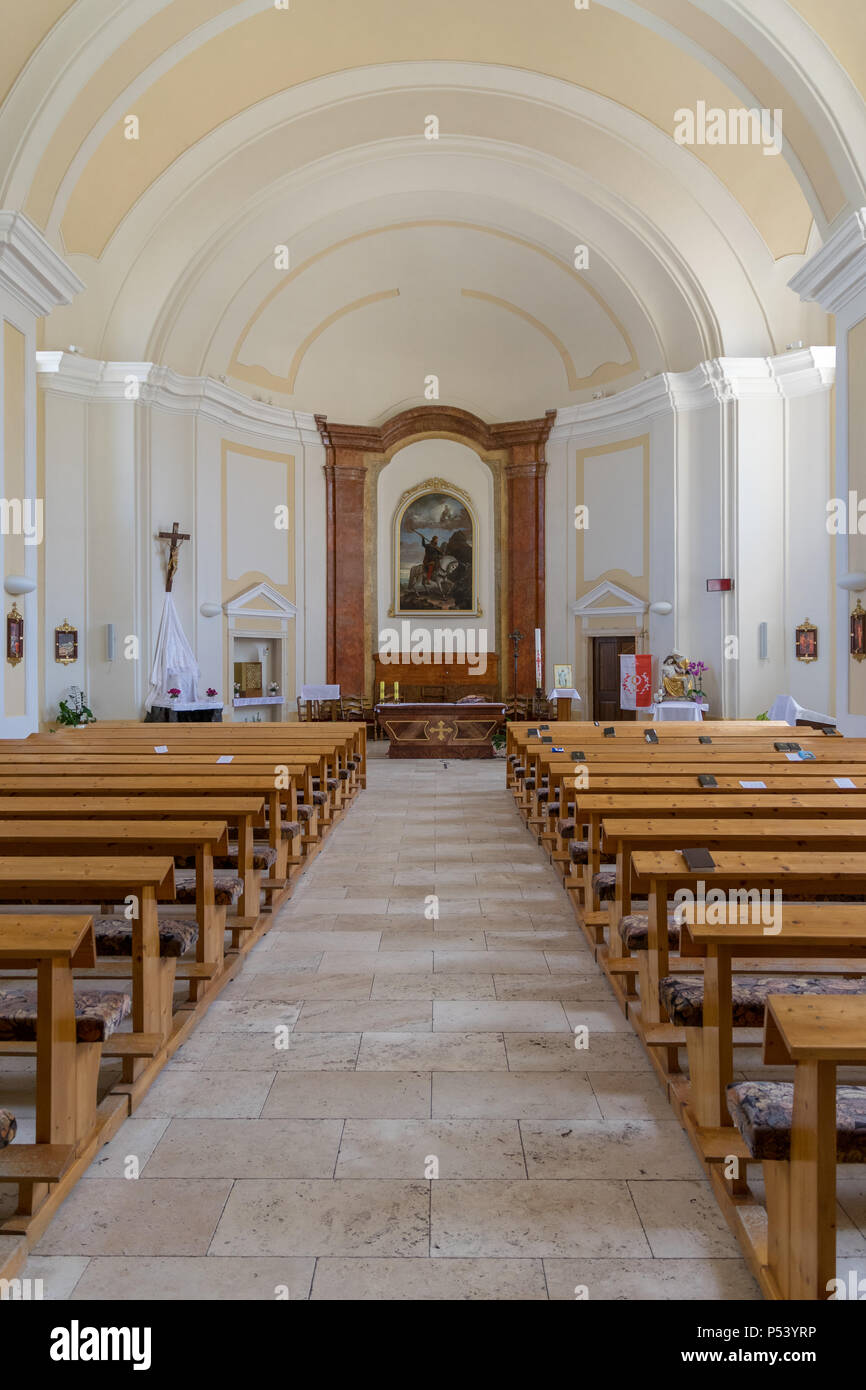 ORADEA, Rumänien - 28 April, 2018: In einer Kirche in der Zitadelle von Oradea, Build in 1241. Stockfoto