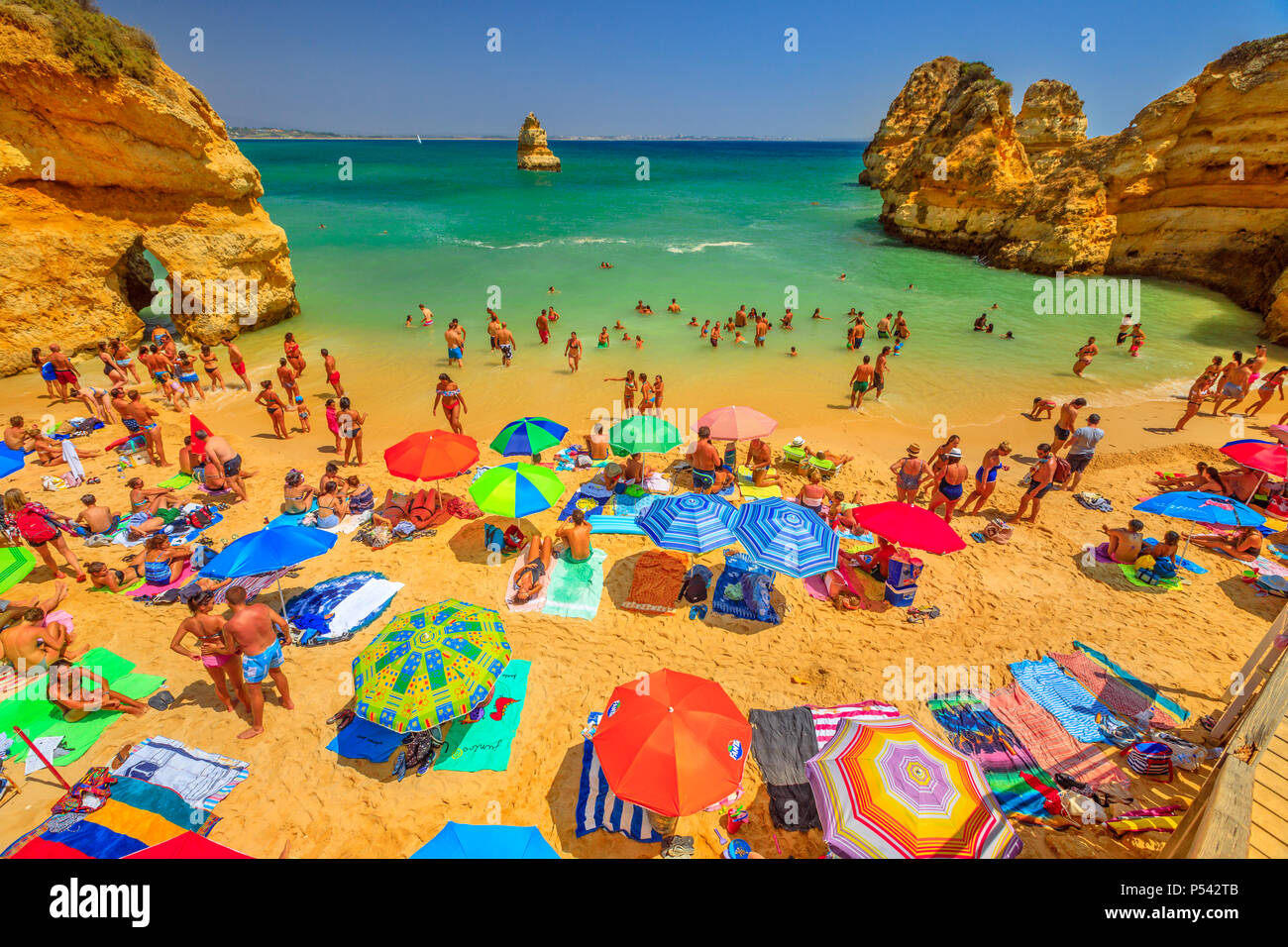 Praia do camilo strand Fotos und Bildmaterial in hoher Auflösung Alamy