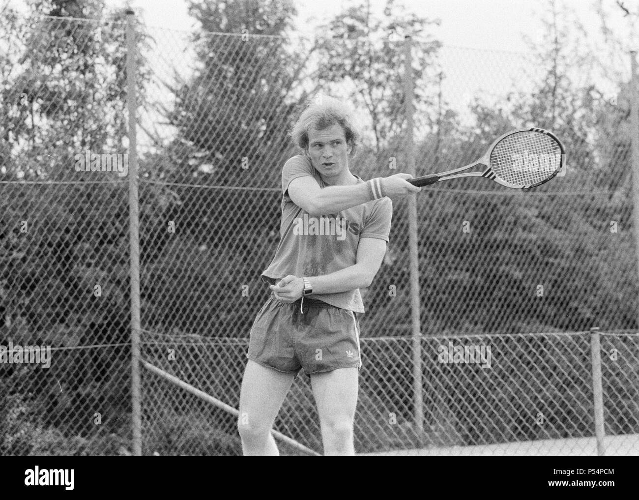 Uli Hoeneß Bayern München und West Deutschland, Tennis spielen in München, Deutschland, Mai 1975. Stockfoto