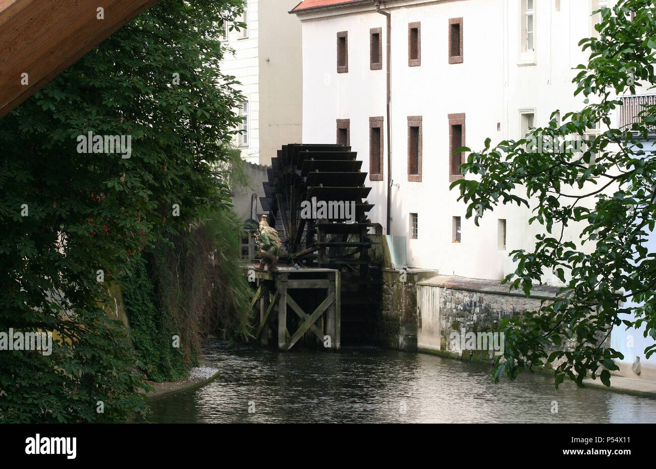 Tschechische Republik. Prag. Kanal. Wassermühle. Mala Strana. Stockfoto