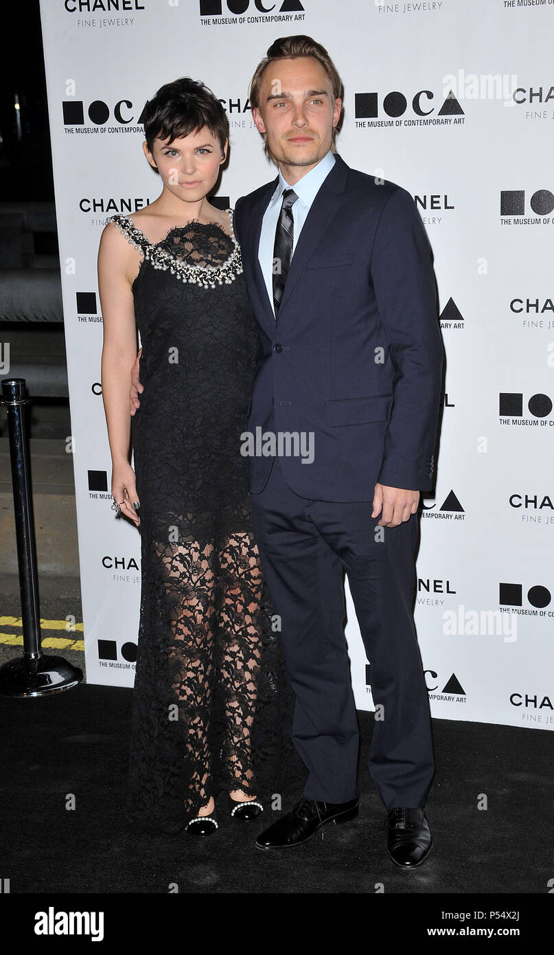Ginnifer Goodwin Joey Kern Moca Los Abend 2010 In Los Angeles Ginnifer Goodwin Joey Kern 62 Veranstaltung In Hollywood Leben Kalifornien Red Carpet Event Usa Filmindustrie Prominente Fotografie Bestof Kunst Kultur Und