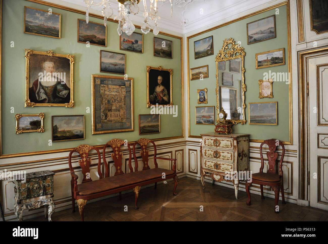Dänemark. Kopenhagen. Natinal Dänisches Nationalmuseum. Das Kabinett. Im Inneren. Stockfoto