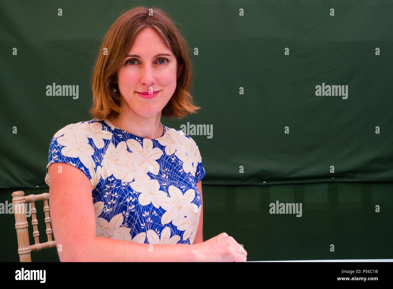 Sarah-Jayne Blakemore, Professor für kognitive Neurowissenschaften am Institut für Kognitive Neurowissenschaften, University College London. Autor von "uns selbst erfinden: Das geheime Leben der Teenager Gehirn", in dem Sie die Entwicklung des Gehirns während der Prekären, bereichernd und entscheidenden Jahre der Pubertät erklärt. Dargestellt an der Hay Festival 2018 der Literatur und der Künste. Stockfoto