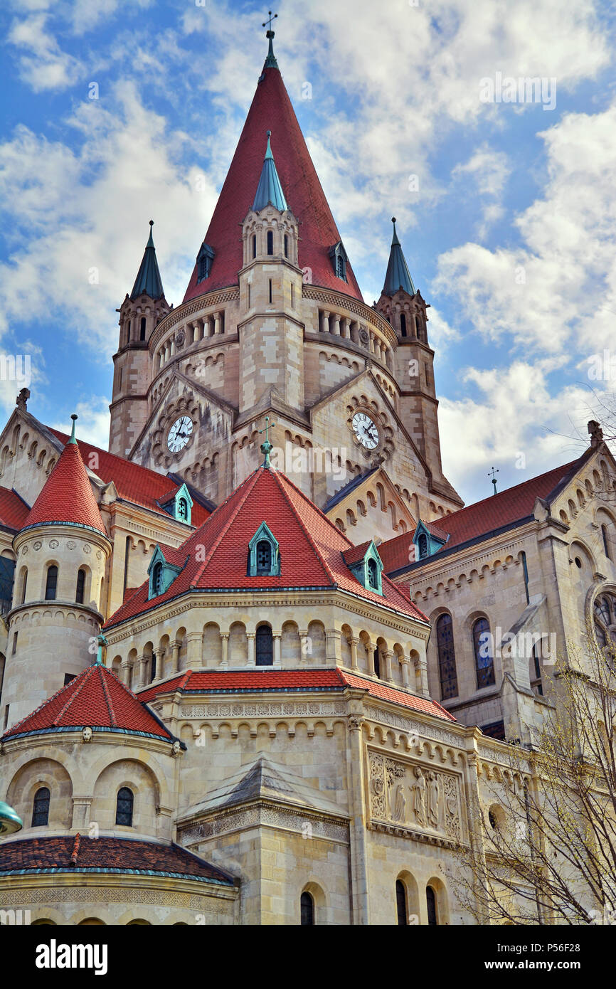 Wien, Österreich - 4 April, 2015: Hl. Franz von Assisi Kirche in der Leopoldstadt, Wien, Österreich. Schuss am 4. April 2015 getroffen Stockfoto