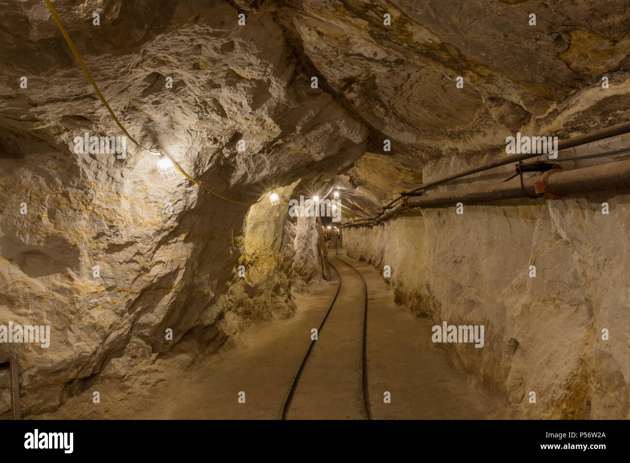 Im Inneren Hazel-Atlas Mine in Black Diamond Regional Preserve. Stockfoto
