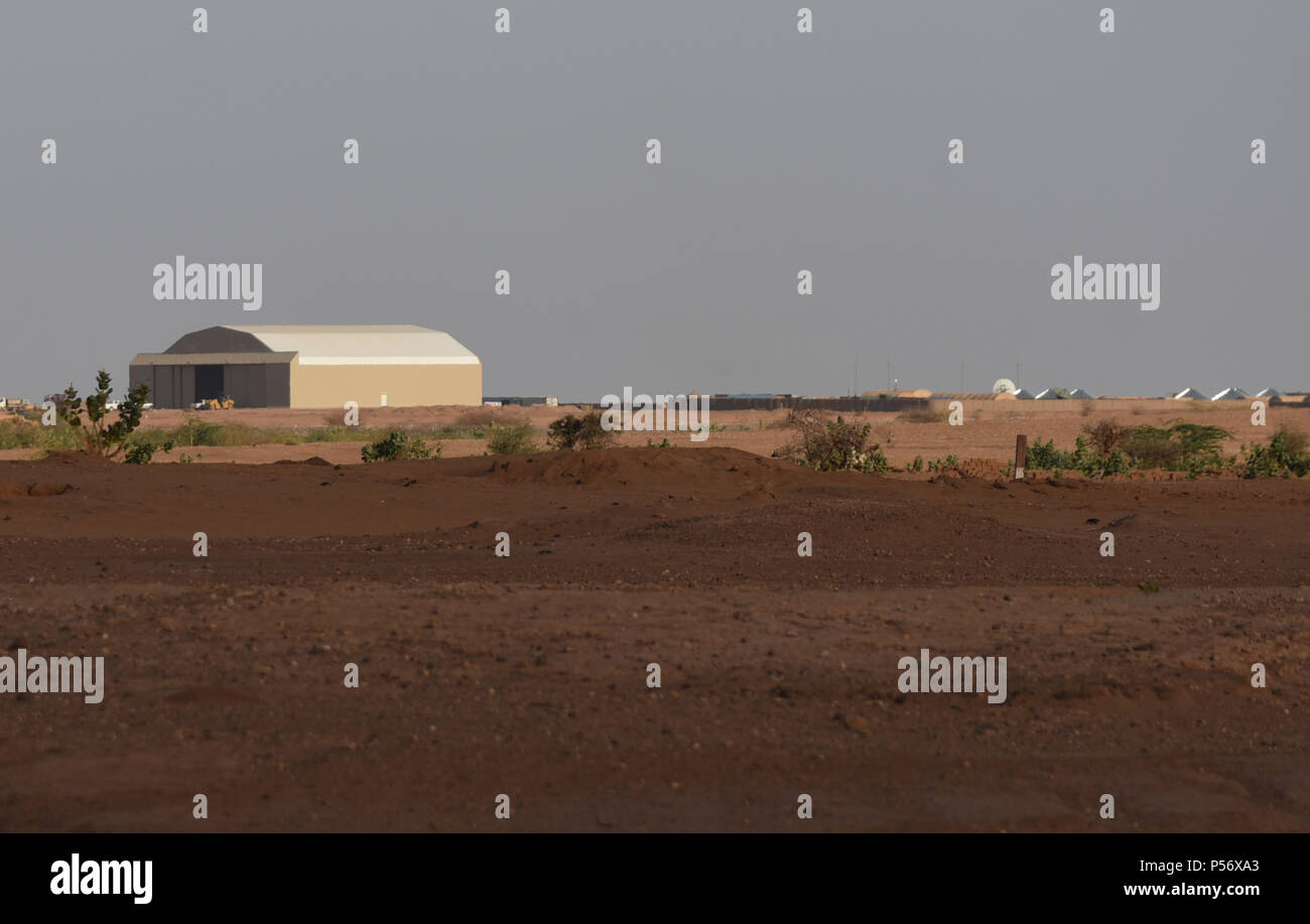 Februar 6, 2018 - Agadez, Niger: Sicht der US-Drohne in Agadez. Fotos pries de Loin montrant l'installation d'une nouvelle Base militaire de americaine Drohnen ein Proximite d'Agadez. *** Keine VERKÄUFE IN DEN FRANZÖSISCHEN MEDIEN *** Stockfoto