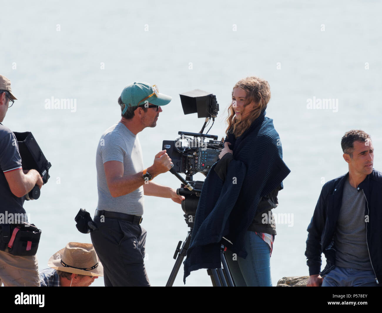 Newquay, Cornwall, England. 25 Jun, 2018. Rosamunde Pilcher Stürmische morgen Liebe in der Nacht Ort schießen, mit Matthias Harreby Brandt, Johanna Hennen, Gabriel Merz, UK, 25., Juni, 2018 Robert Taylor/Alamy Leben Nachrichten. Newquay, Cornwall, England. Credit: Robert Taylor/Alamy leben Nachrichten Stockfoto