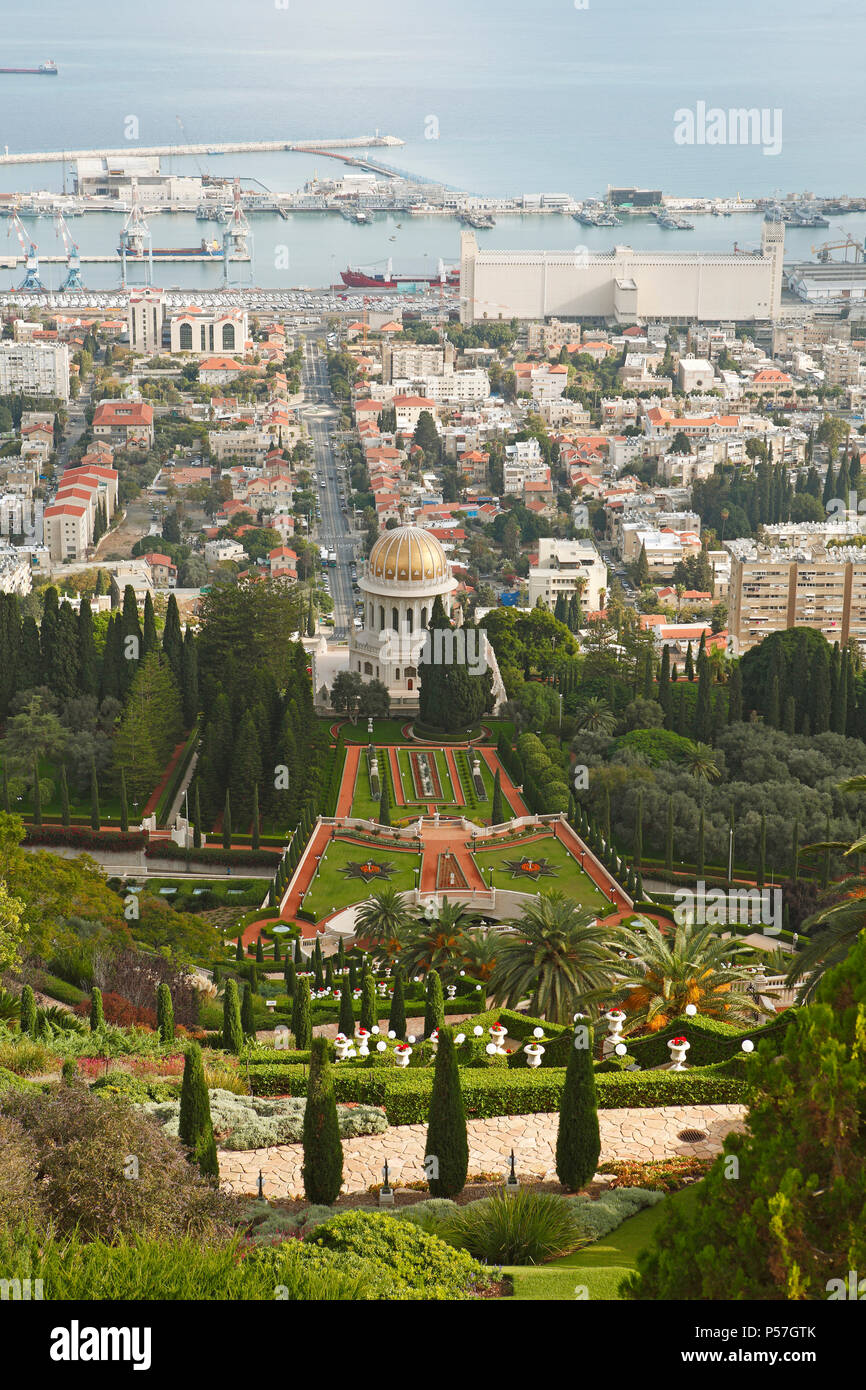 Die Gärten der Bahai auf dem Berg Karmel und Schrein des Bab Grab mit Kuppel, Bucht, Haifa, Israel Stockfoto