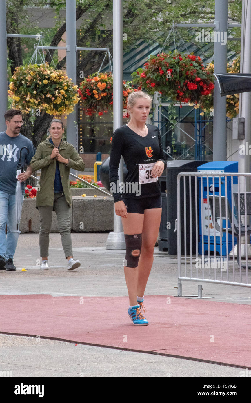 Juni 23, 2018; Frauen Hochsprung auf die Spur, die Übernahme, Olympic Plaza, in der Innenstadt von Calgary, Alberta, Kanada. Stockfoto