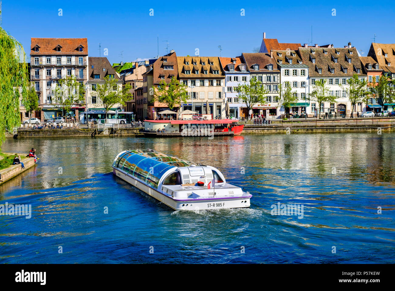Straßburg, sightseeing tour Bootsfahrt auf der Ill, Quai des Pêcheurs Quay, Fischer Wharf, Elsass, Frankreich, Europa, Stockfoto