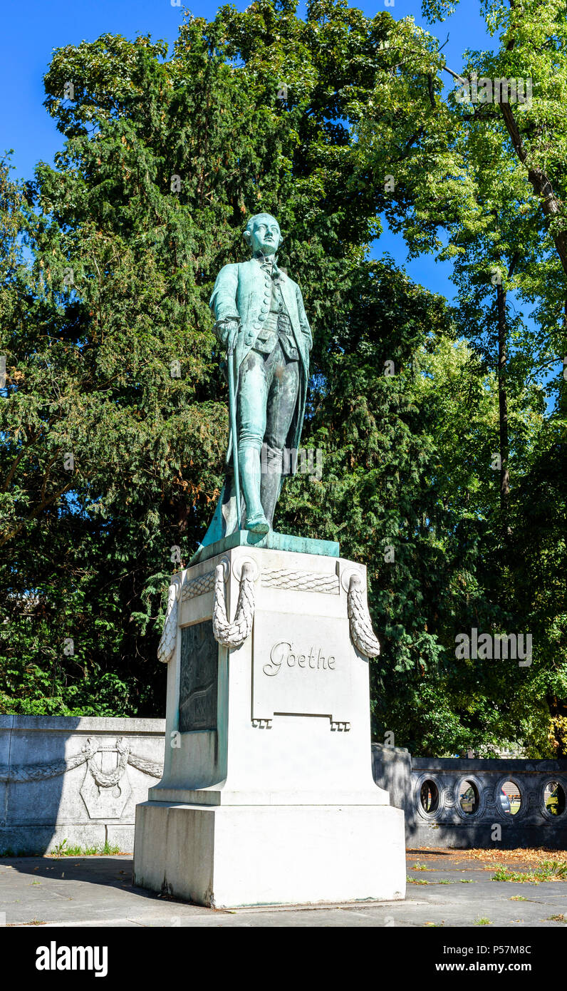 Straßburg, Johann Wolfgang Goethe Statue des Bildhauers Ernst Waegener 1904, Neustadt, Elsass, Frankreich, Europa, Stockfoto