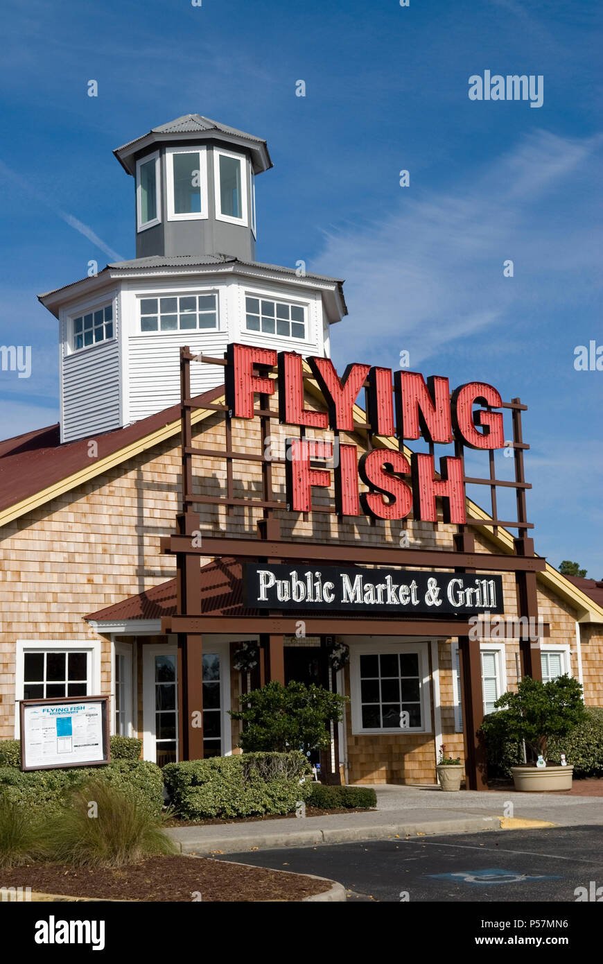 Fliegende Fische öffentlichen Markt & Grill ein Barefoot Landing Northt Myrtle Beach, SC USA. Stockfoto