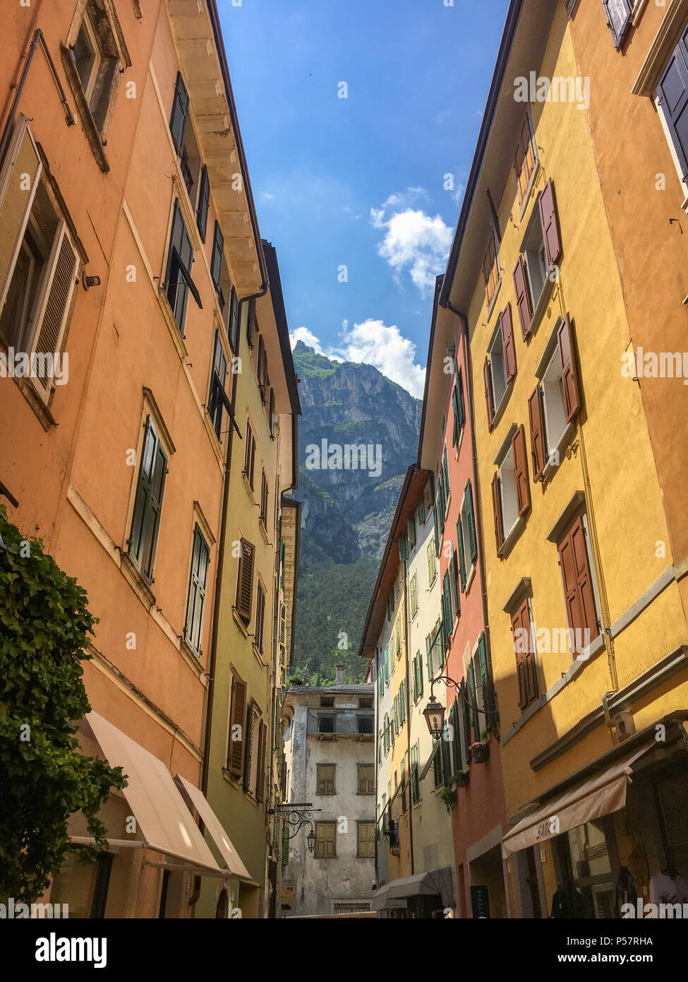 Riva gardasee vintage -Fotos und -Bildmaterial in hoher Auflösung – Alamy