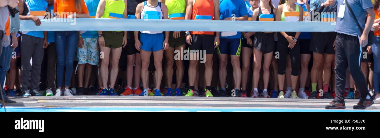 Start lin in Road marathon Wettbewerb Füße Hintergrund Stockfoto