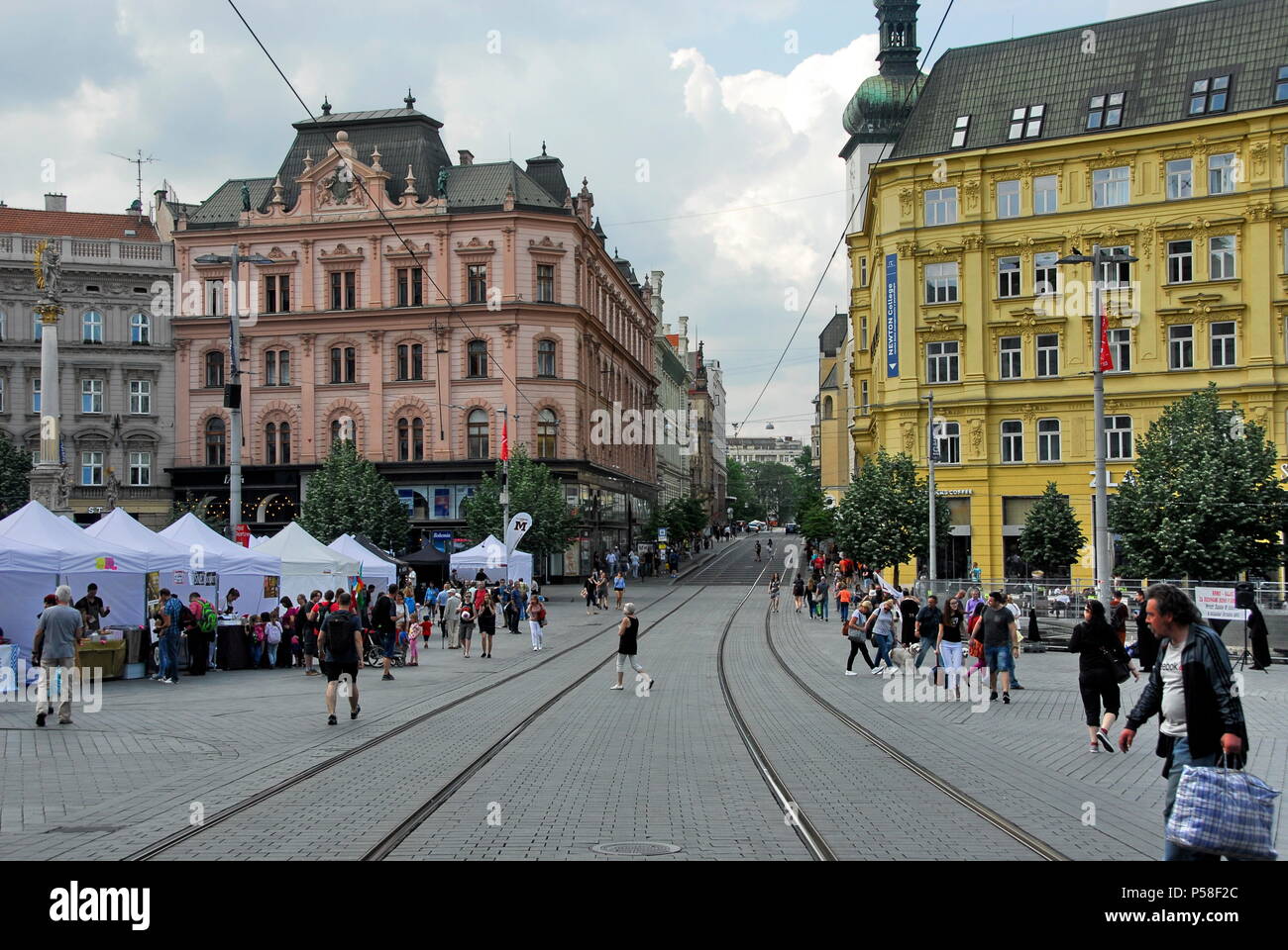 Essen und Bier Festival auf Masarykova Straße in der Altstadt von Brno, Südmähren, Tschechische Republik Stockfoto