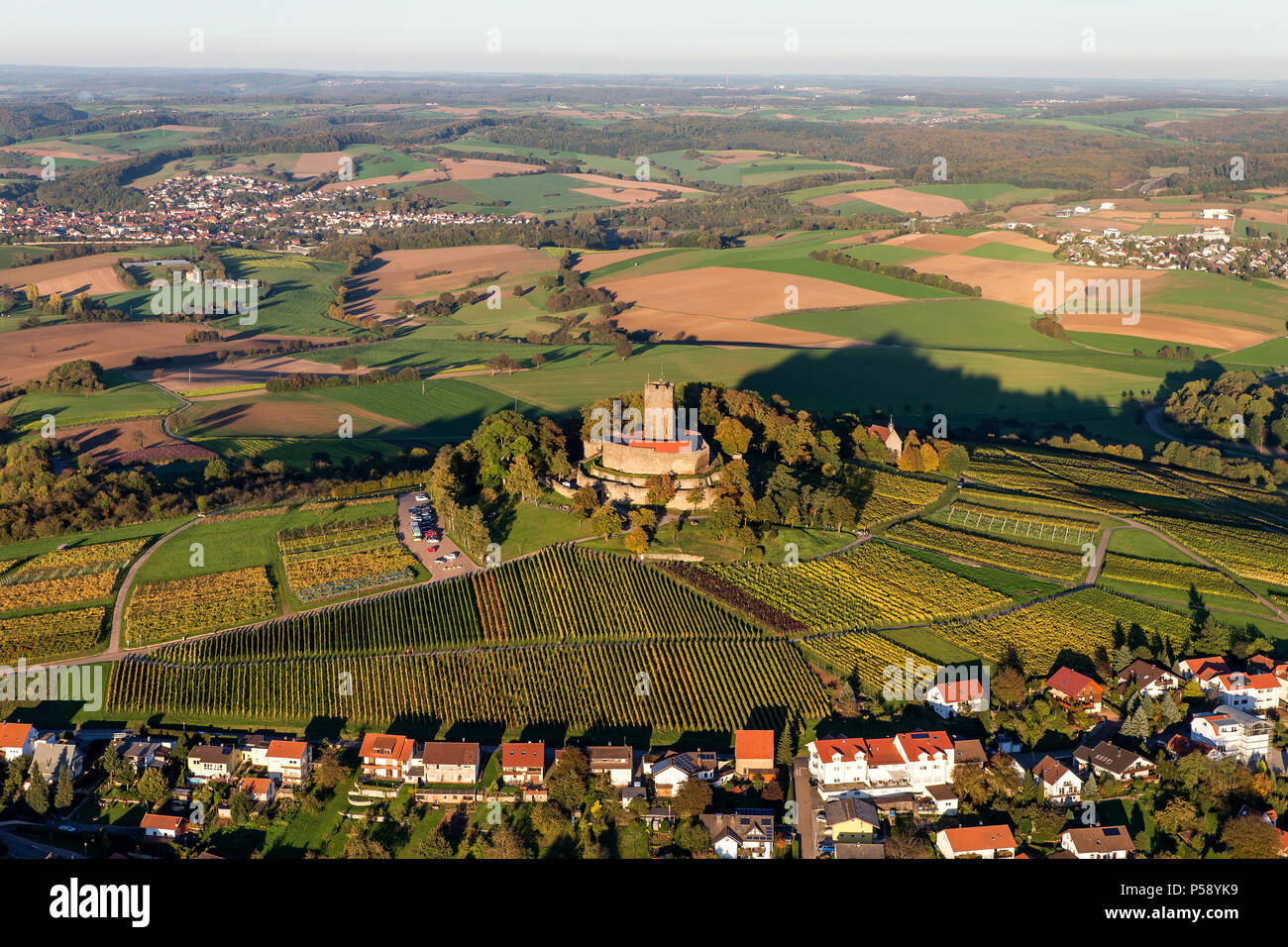 Luftaufnahme der Burg Steinsberg bei Sinsheim - Kraichgau - Deutschland Stockfoto