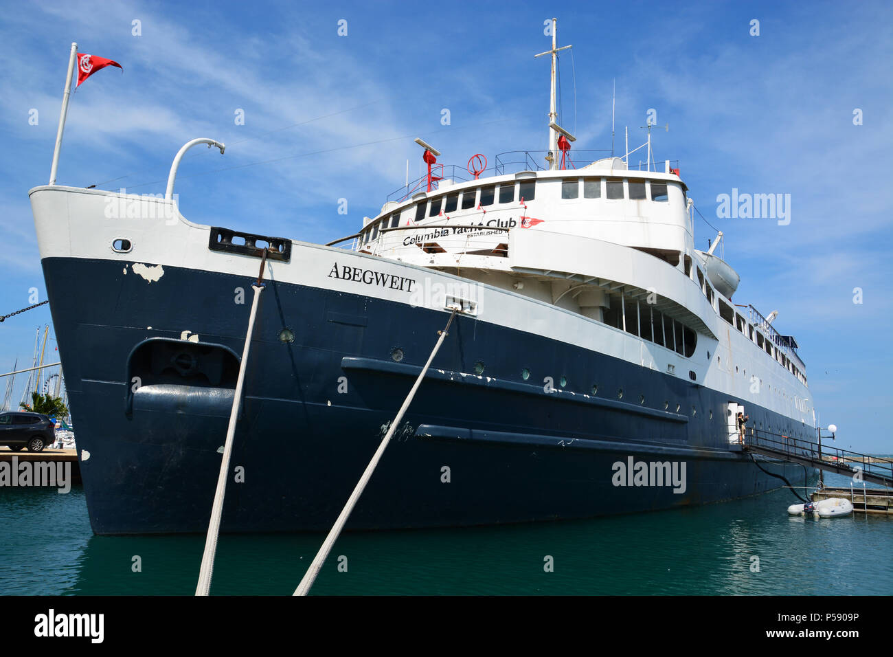 Die Abegweit, in Chicago Monroe Hafen angedockt, hat als das Clubhaus und die Heimat der Columbia Yacht Club seit 1983 serviert. Stockfoto