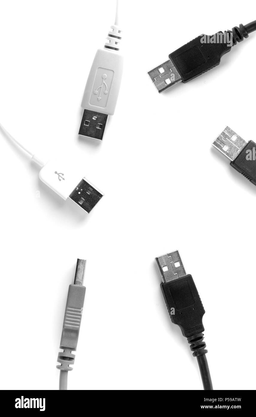 Einige usb-kabel auf weißem Hintergrund Stockfoto